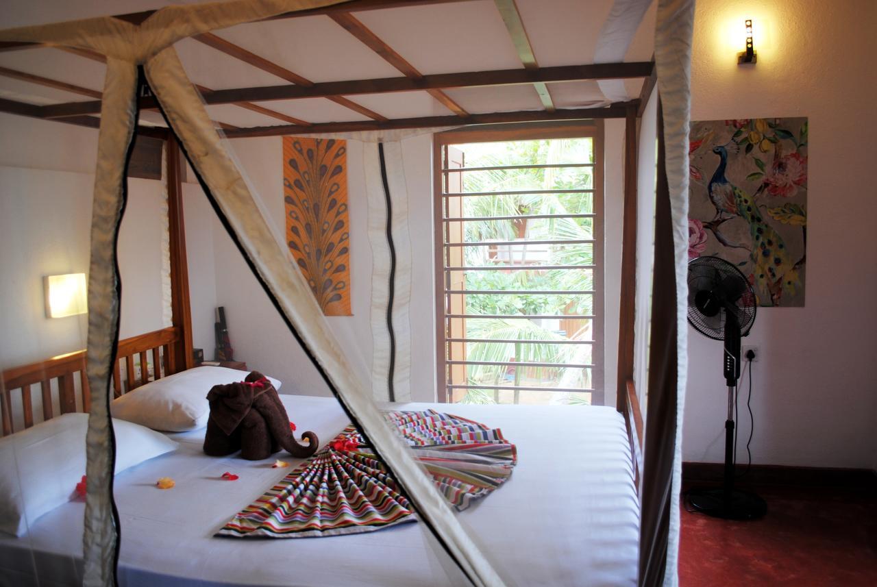Peacock Land Hotel Tangalle Exterior photo